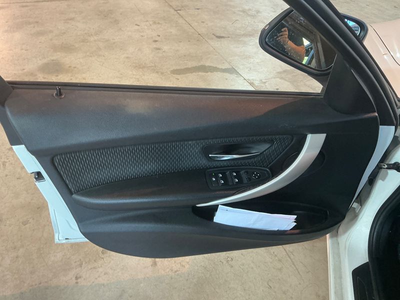 BMW 3er 320d 2015 – снимка 34