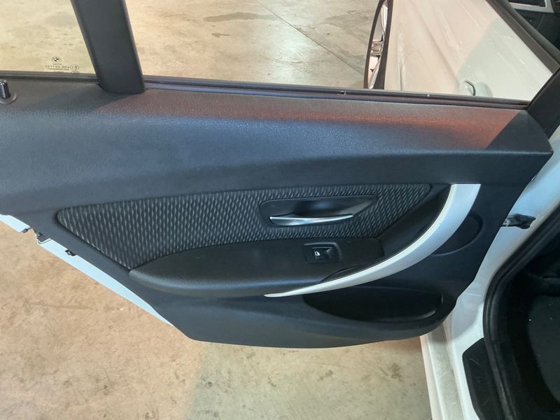 BMW 3er 320d 2015 – снимка 33
