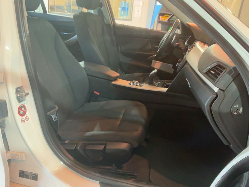 BMW 3er 320d 2015 – снимка 16