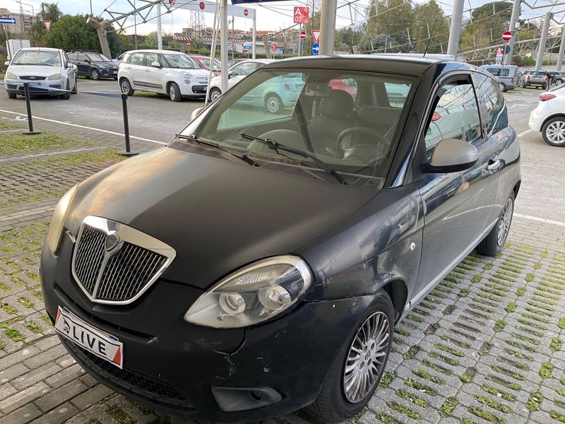 Lancia Ypsilon 1.2 Diva 2011 – снимка 1