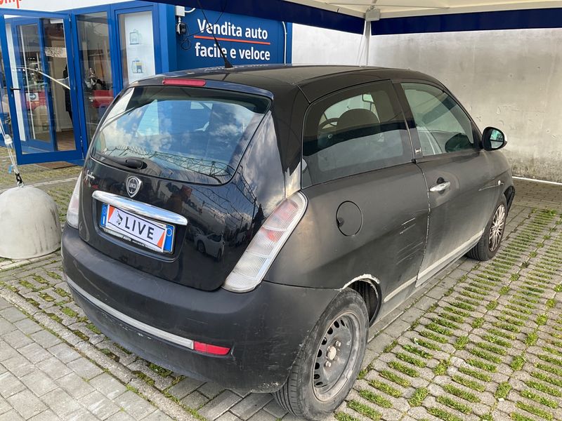 Lancia Ypsilon 1.2 Diva 2011 – снимка 2