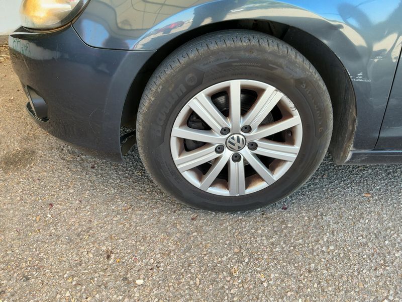 Volkswagen Golf VI 1.6 TDI Advance BlueMotion Tech 2012 – снимка 3