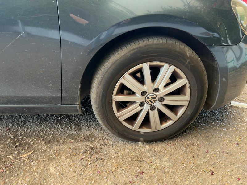 Volkswagen Golf VI 1.6 TDI Advance BlueMotion Tech 2012 – снимка 11
