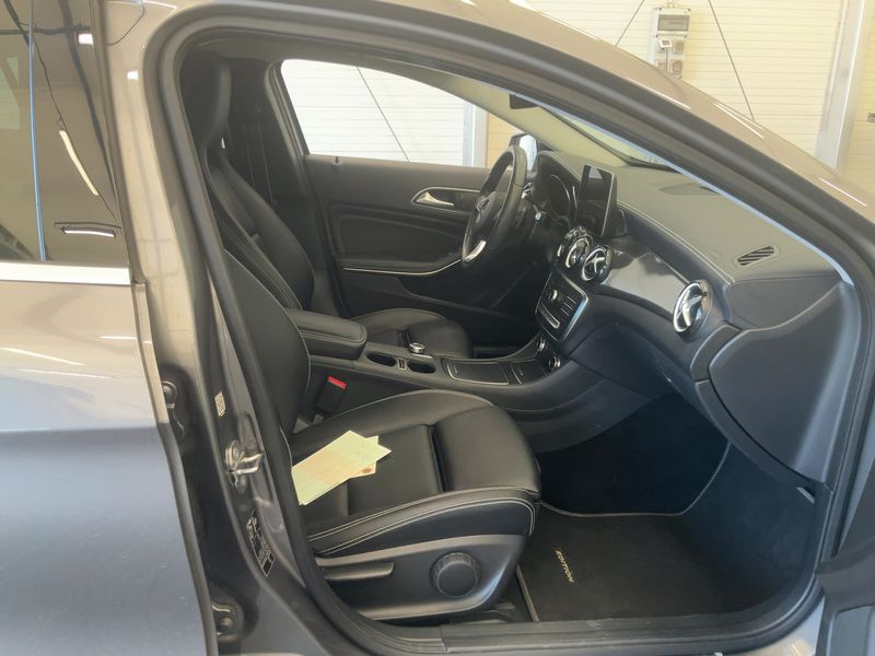 Mercedes-Benz GLA-Klasse GLA 200 Urban Style Edition 2019 – снимка 17