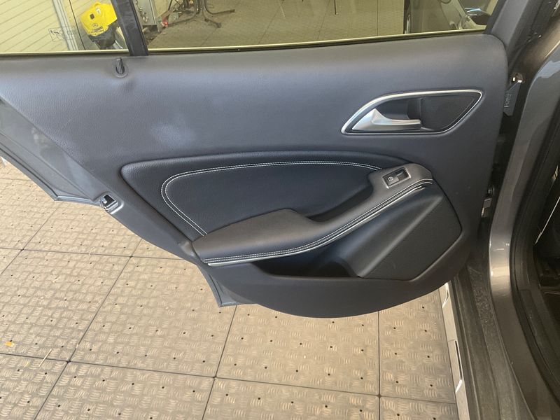 Mercedes-Benz GLA-Klasse GLA 200 Urban Style Edition 2019 – снимка 38