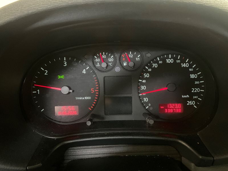 Audi A3 1.9 TDI Ambiente 2000 – снимка 4