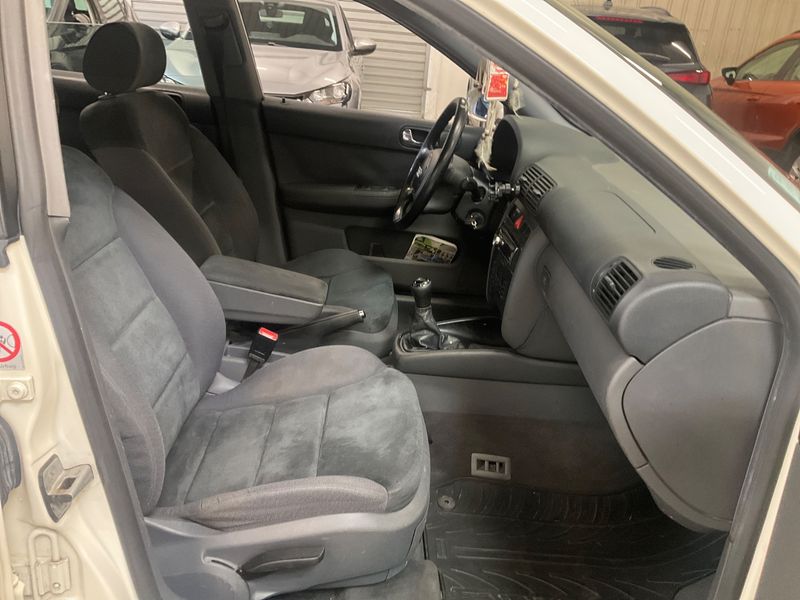 Audi A3 1.9 TDI Ambiente 2000 – снимка 3