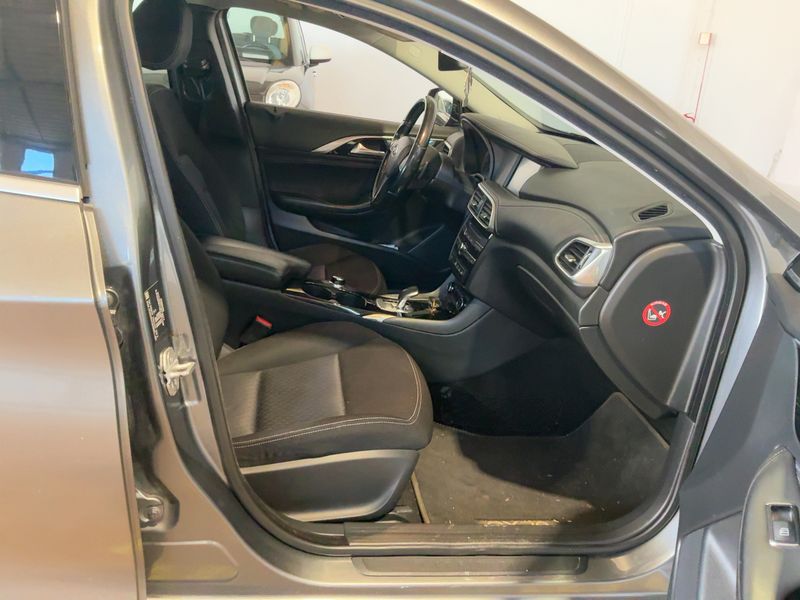 Infiniti QX30 2.2 Diesel Premium Tech 2017 – снимка 16