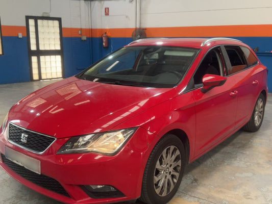 Seat Leon 1.6 TDI Style 2014 – снимка 1