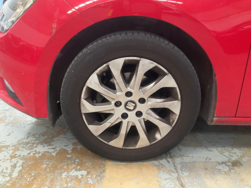 Seat Leon 1.6 TDI Style 2014 – снимка 3