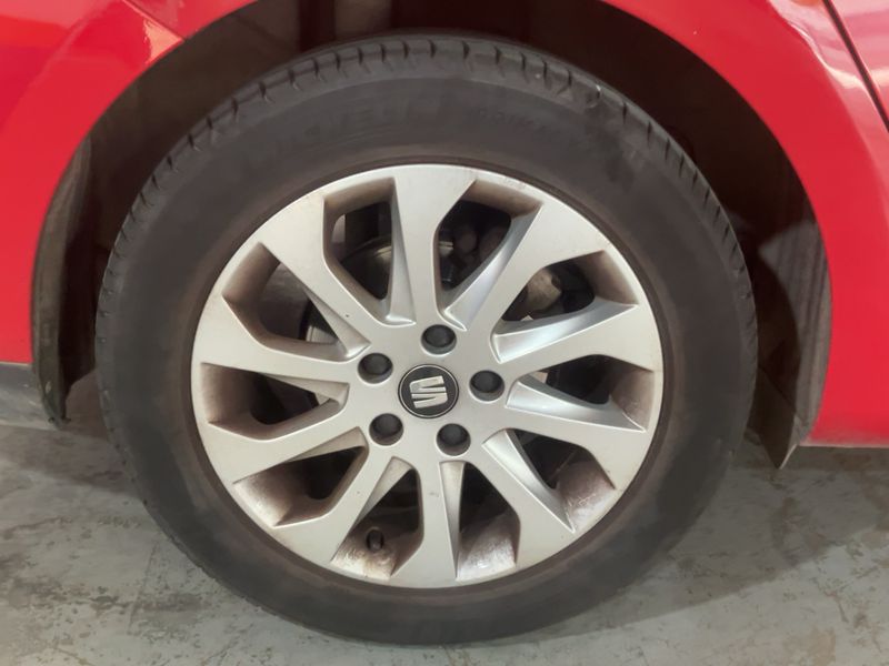 Seat Leon 1.6 TDI Style 2014 – снимка 9