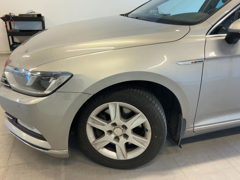 Volkswagen Passat 2.0 TDI Highline 4Motion BlueMotion Tech 2015 – снимка 2