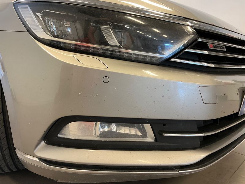 Volkswagen Passat 2.0 TDI Highline 4Motion BlueMotion Tech 2015 – снимка 58