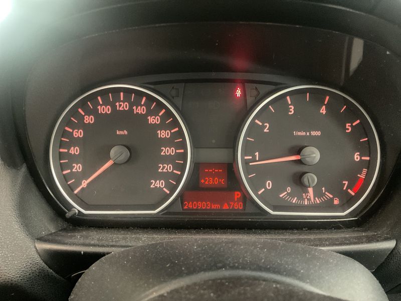 BMW 1er 120i 2004 – снимка 4
