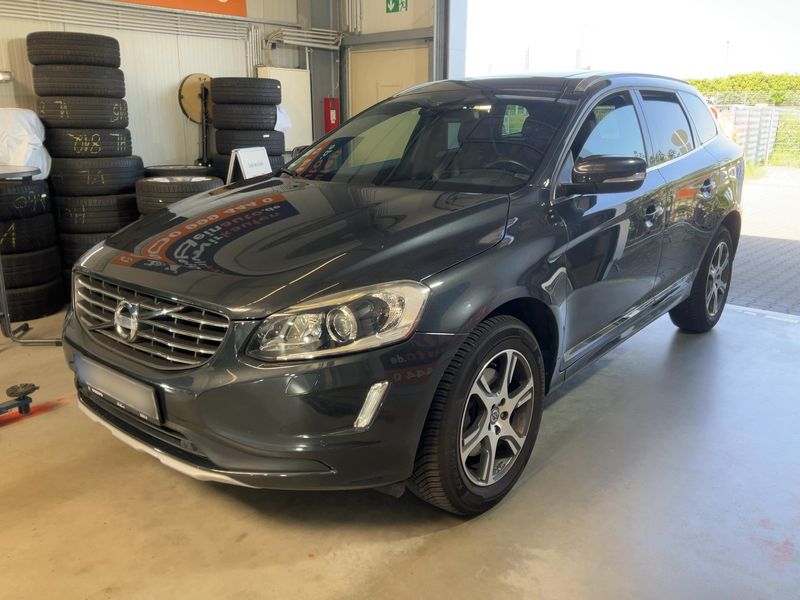 Volvo XC60 2.4 D5 Summum AWD 2013 – снимка 1