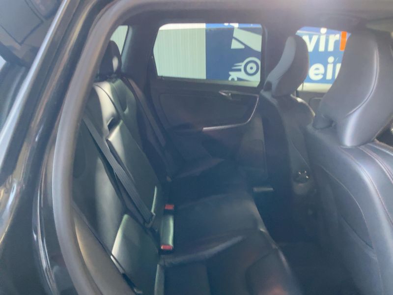 Volvo XC60 2.4 D5 Summum AWD 2013 – снимка 19