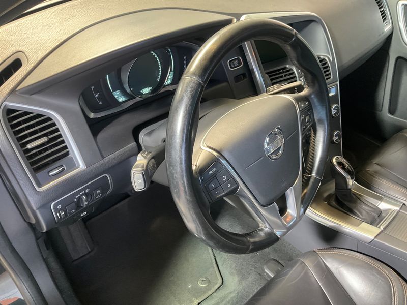Volvo XC60 2.4 D5 Summum AWD 2013 – снимка 26