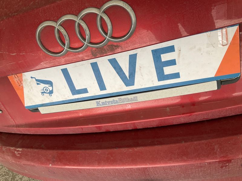 Audi A4 2.0 TDI quattro Attraction 2013 – снимка 32