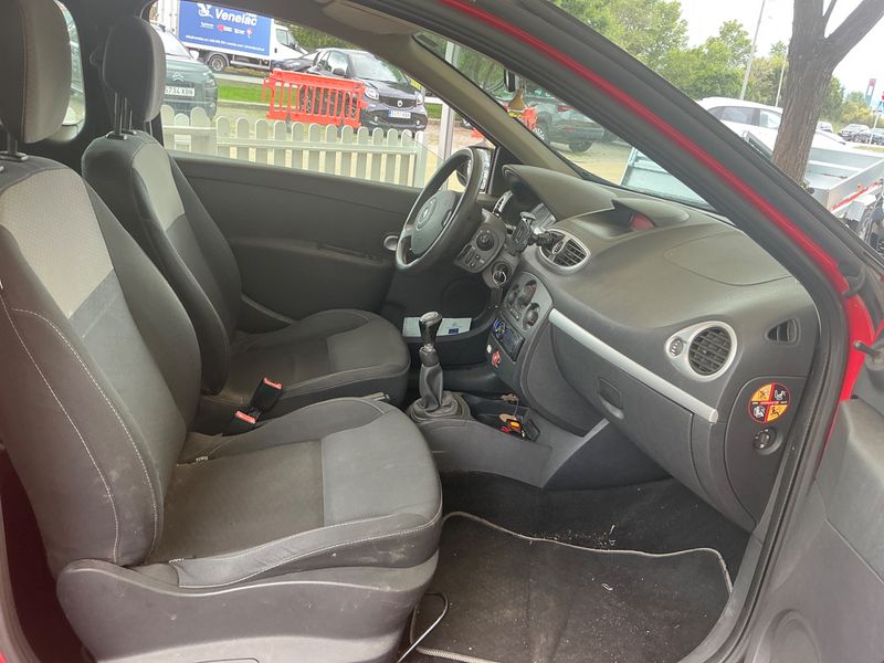 Renault Clio 1.2 Expression 2009 – снимка 3