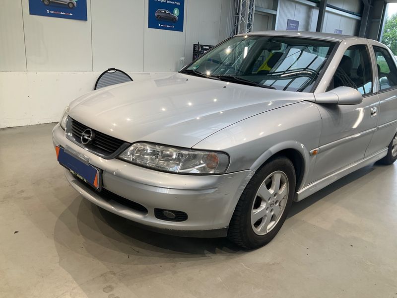 Opel Vectra 1.6 Selection 2001 – снимка 1