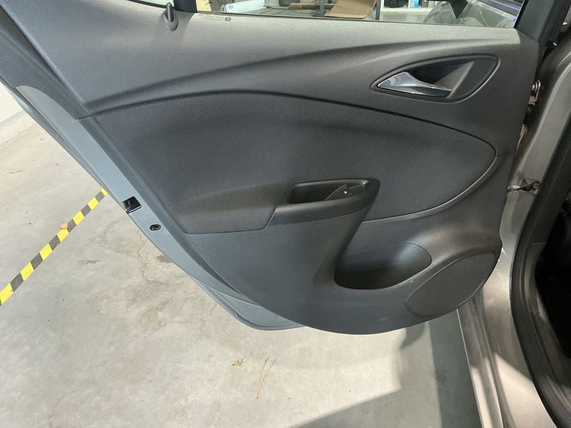 Opel Astra 1.0 Turbo Business Start/Stop 2017 – снимка 28