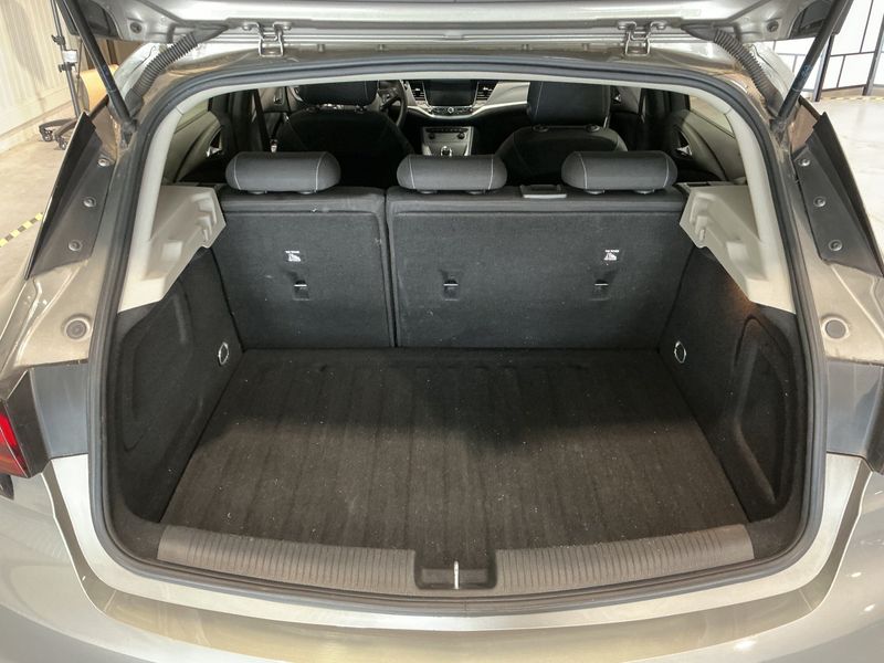Opel Astra 1.0 Turbo Business Start/Stop 2017 – снимка 15