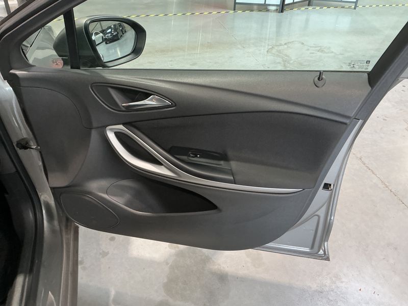 Opel Astra 1.0 Turbo Business Start/Stop 2017 – снимка 34