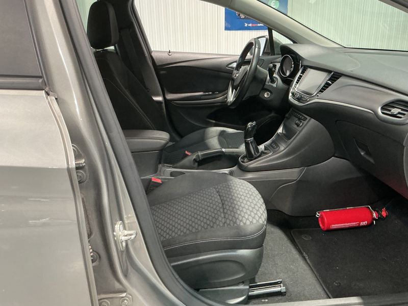 Opel Astra 1.0 Turbo Business Start/Stop 2017 – снимка 16