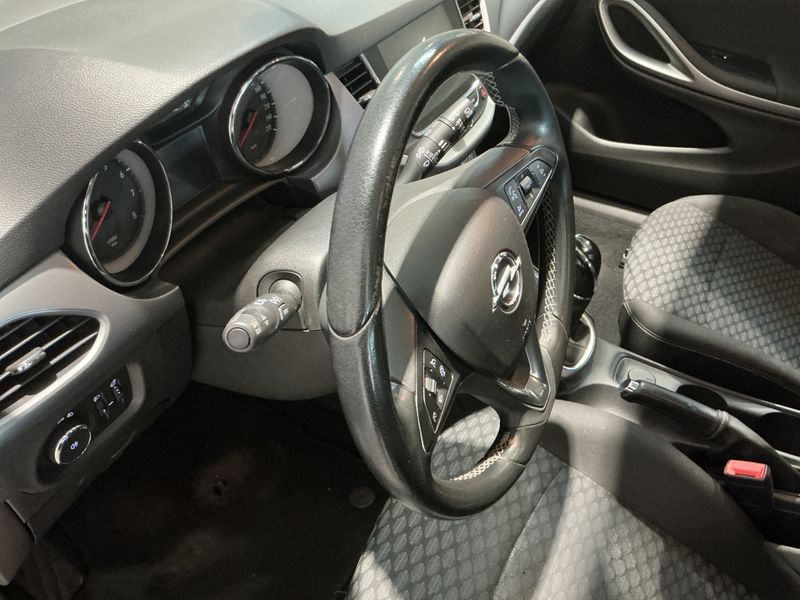 Opel Astra 1.0 Turbo Business Start/Stop 2017 – снимка 25