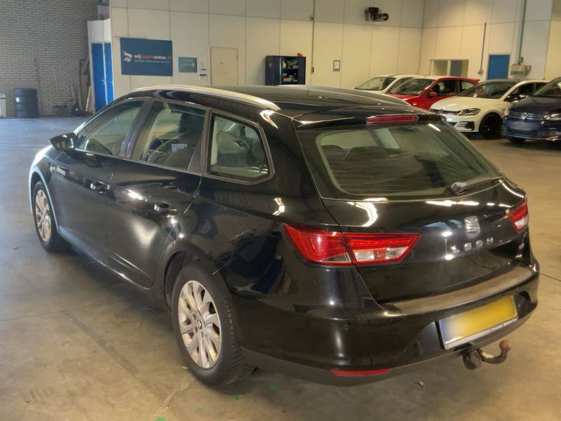 Seat Leon 1.6 TDI Style Business 2014 – снимка 6