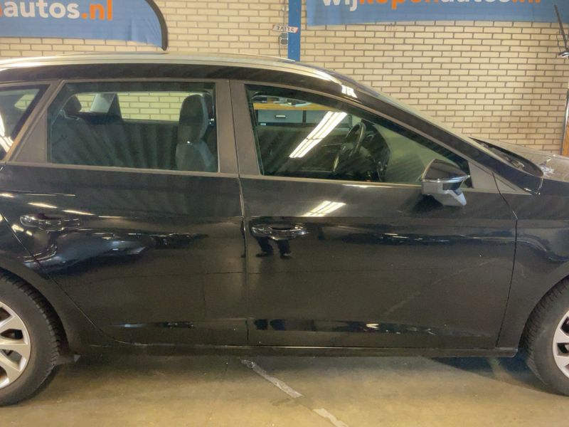 Seat Leon 1.6 TDI Style Business 2014 – снимка 10