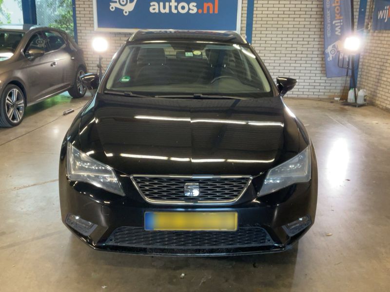 Seat Leon 1.6 TDI Style Business 2014 – снимка 14