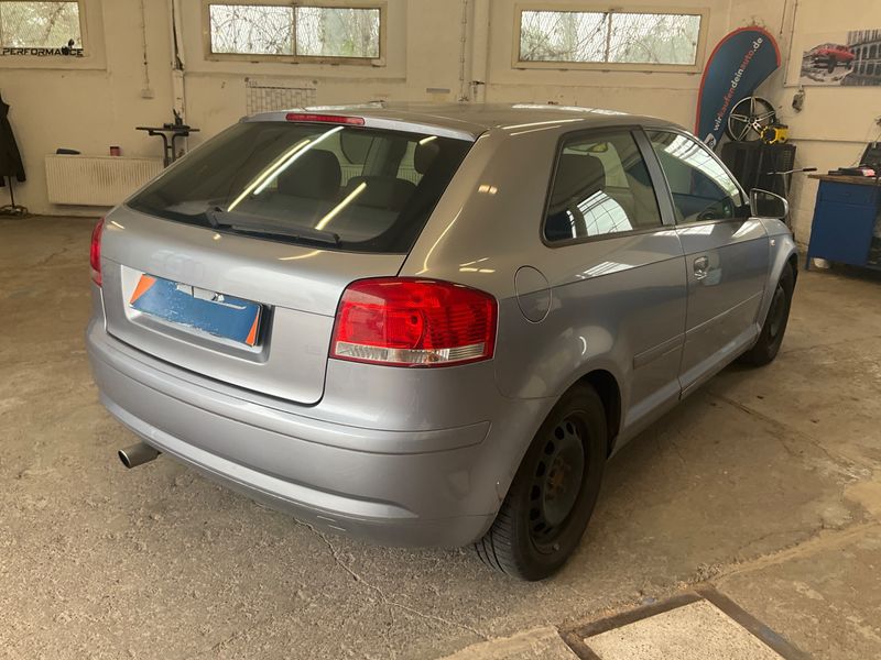Audi A3 1.6 Attraction 2003 – снимка 2