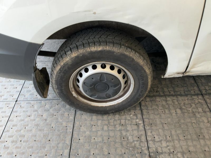 Ford Transit 2.0 TDCi 310 L1 2017 – снимка 9