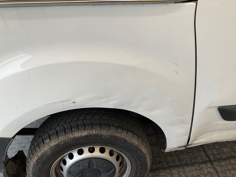 Ford Transit 2.0 TDCi 310 L1 2017 – снимка 23