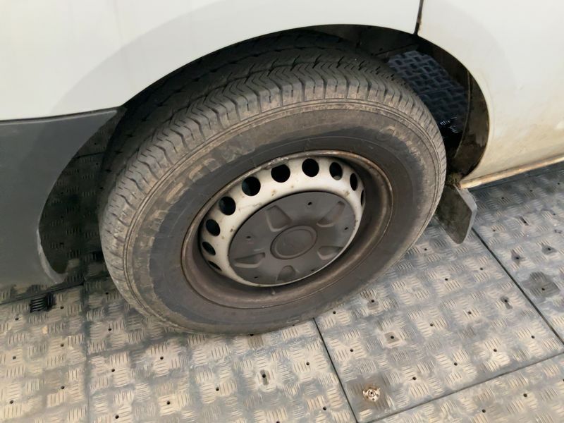 Ford Transit 2.0 TDCi 310 L1 2017 – снимка 3