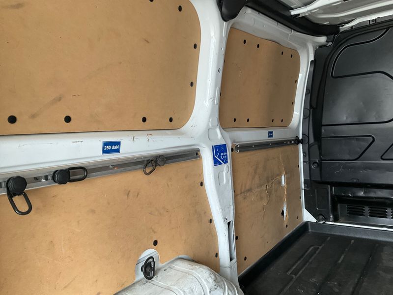 Ford Transit 2.0 TDCi 310 L1 2017 – снимка 31