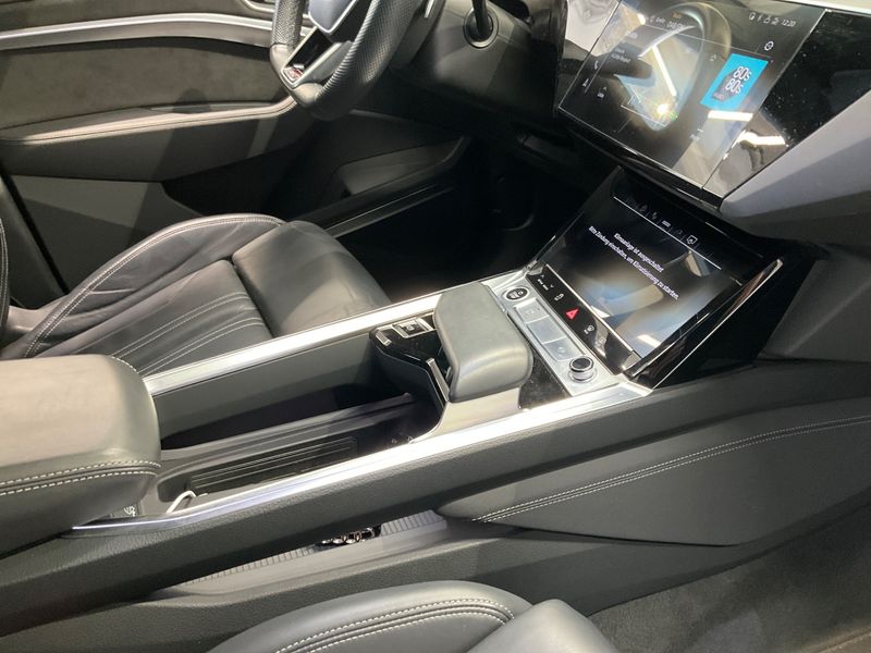 Audi e-tron Sportback 50 quattro S line 2021 – снимка 23