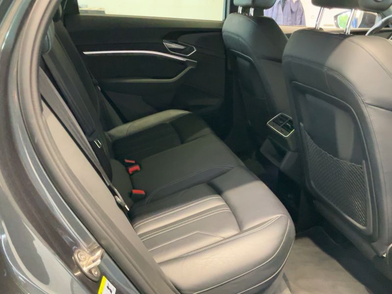 Audi e-tron Sportback 50 quattro S line 2021 – снимка 19