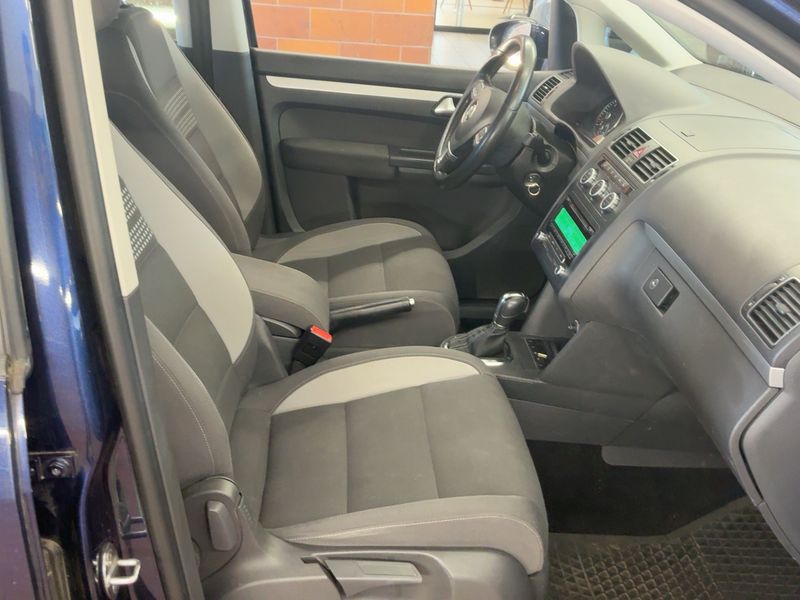 Volkswagen Touran 2.0 TDI Life BlueMotion Tech 2013 – снимка 17
