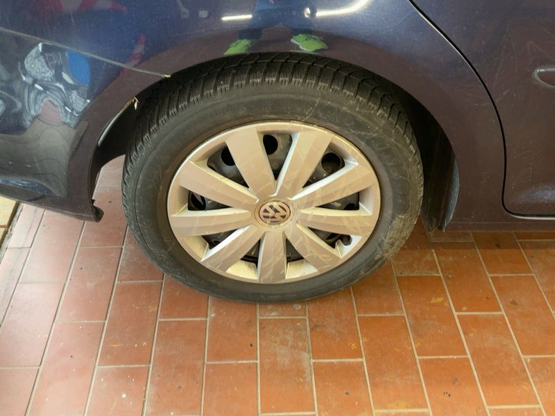 Volkswagen Touran 2.0 TDI Life BlueMotion Tech 2013 – снимка 9