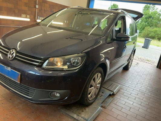 Volkswagen Touran 2.0 TDI Life BlueMotion Tech 2013 – снимка 1