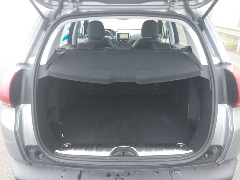 Peugeot 2008 1.2 PureTech Allure 2017 – снимка 9