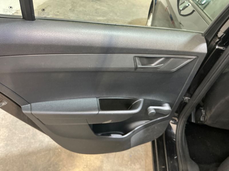 Skoda Fabia 1.2 TSI Style 2015 – снимка 27