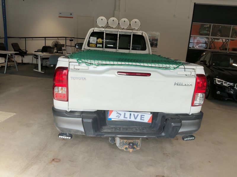 Toyota Hilux 2.4 D-4D Single Cab Duty 4x4 2020 – снимка 7