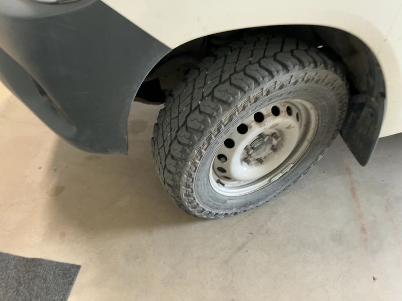Toyota Hilux 2.4 D-4D Single Cab Duty 4x4 2020 – снимка 3