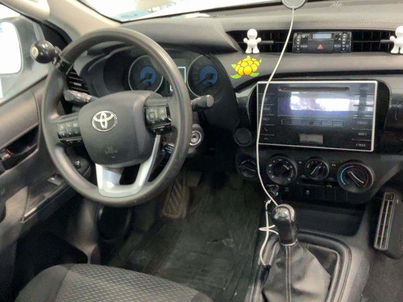 Toyota Hilux 2.4 D-4D Single Cab Duty 4x4 2020 – снимка 18