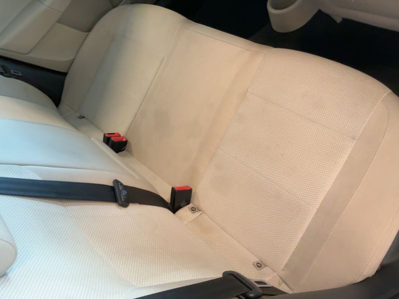 Skoda Rapid 1.2 TSI Elegance 2013 – снимка 20