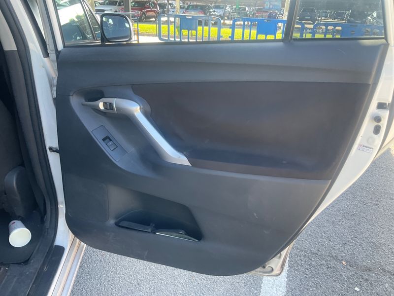 Toyota Verso 2.0 D-4D Active 2012 – снимка 30