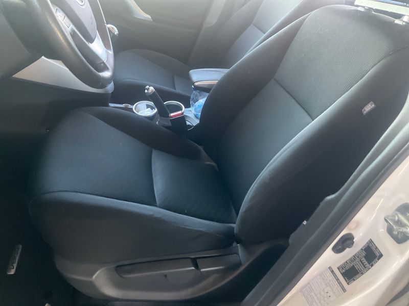 Toyota Verso 2.0 D-4D Active 2012 – снимка 33